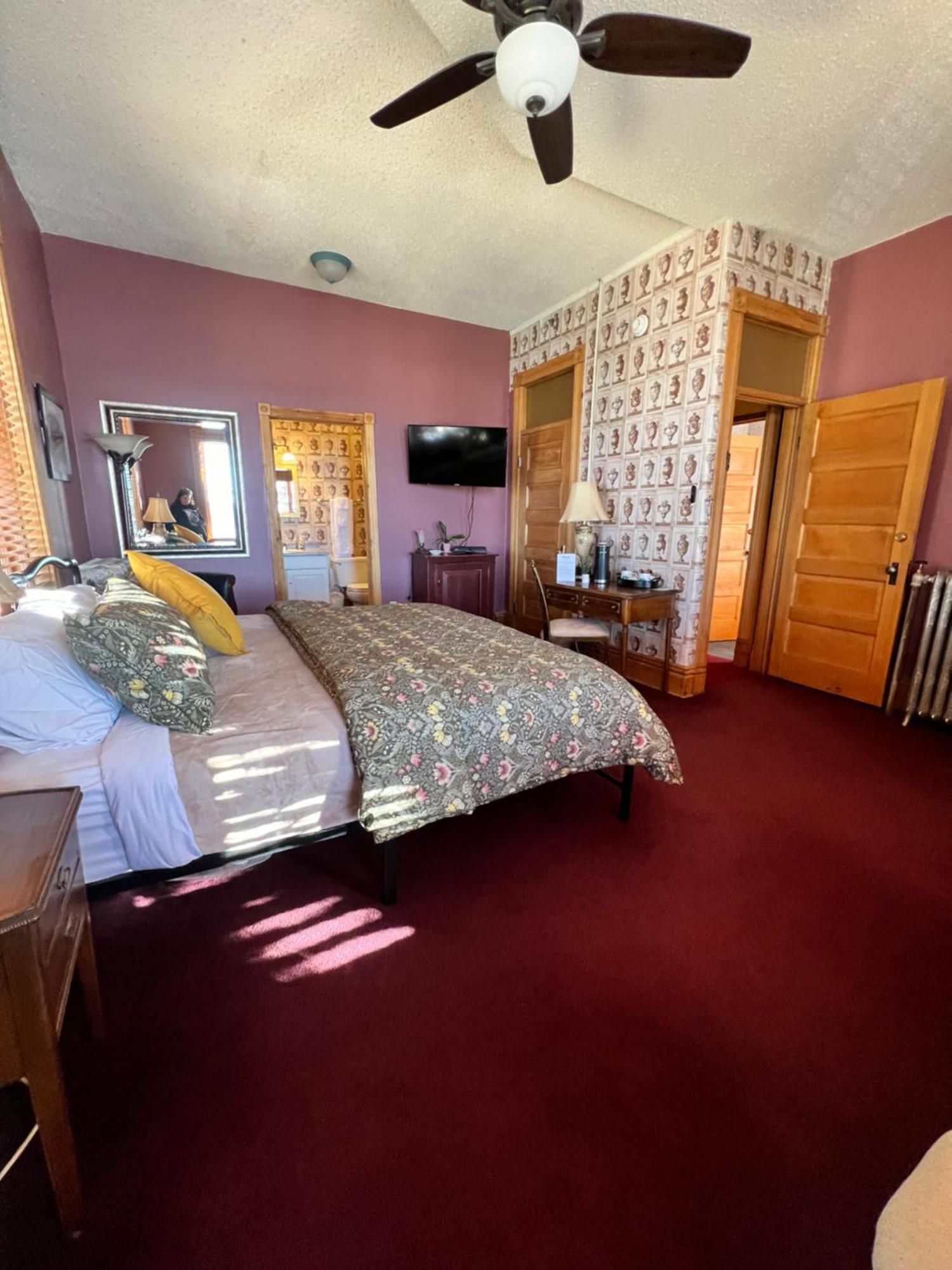 Hotel St Nicholas كريبل كريك المظهر الخارجي الصورة